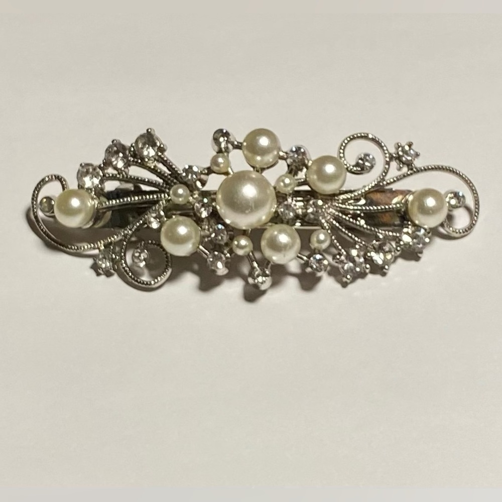 Pearl & Rhinestone Women’s Hair Clip Barrette. Elegant Bridal Hair Accessory.